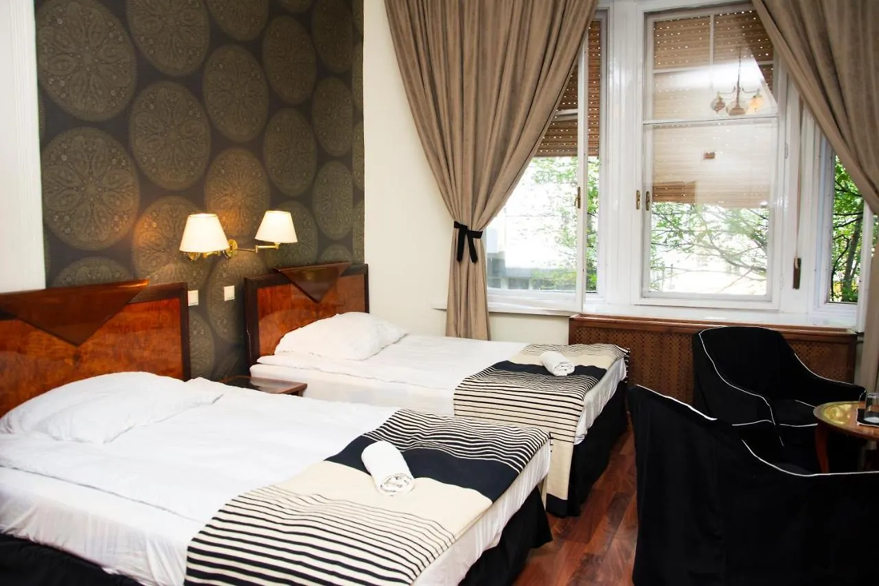 Evergreen Budapest Guest House 3*,