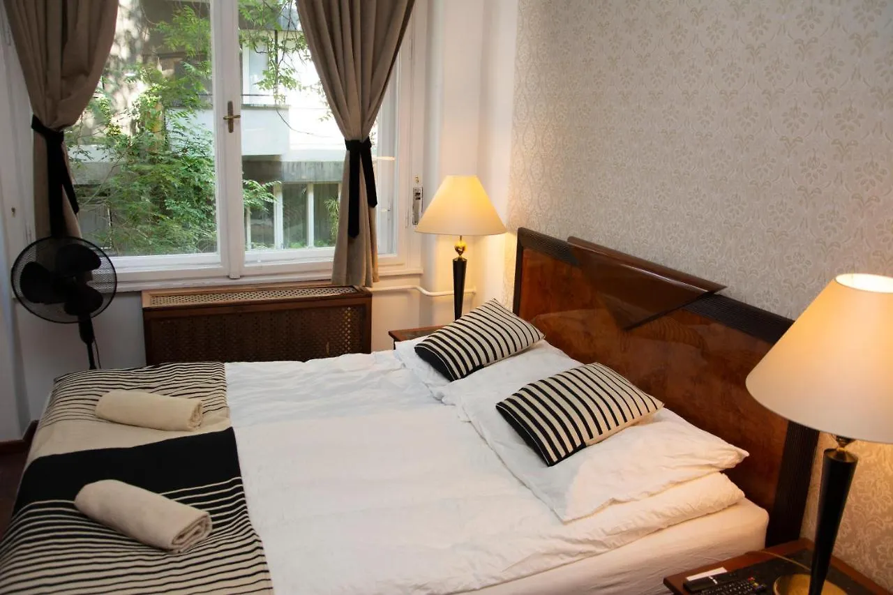 Evergreen Budapest Guest House