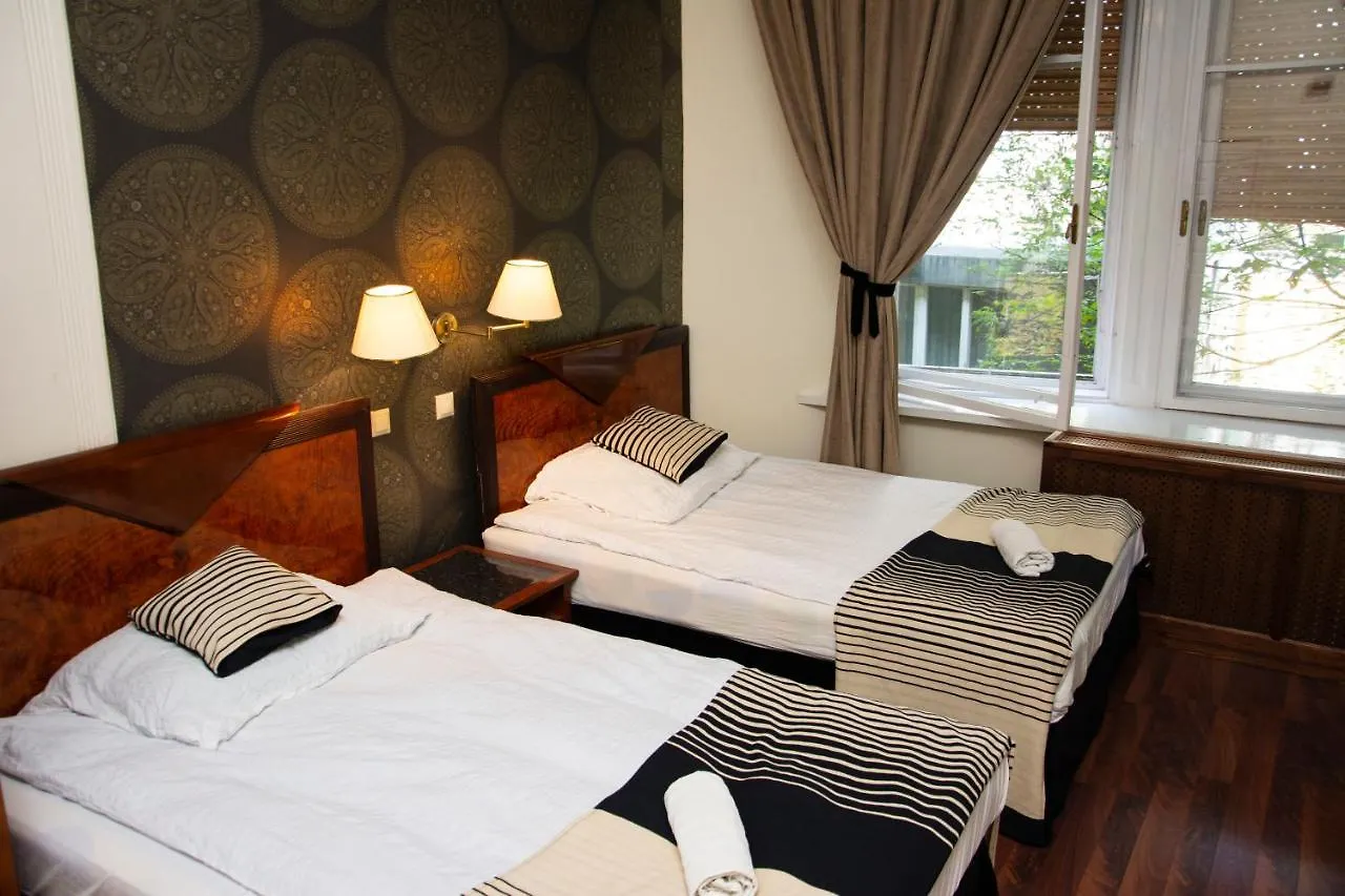 Evergreen Budapest Guest House