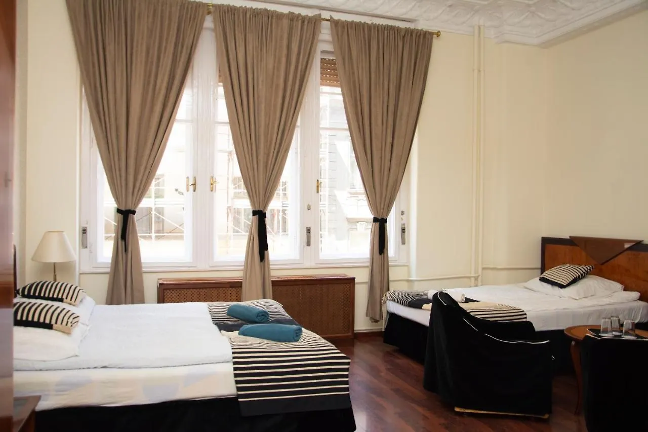 Evergreen Budapest Guest House